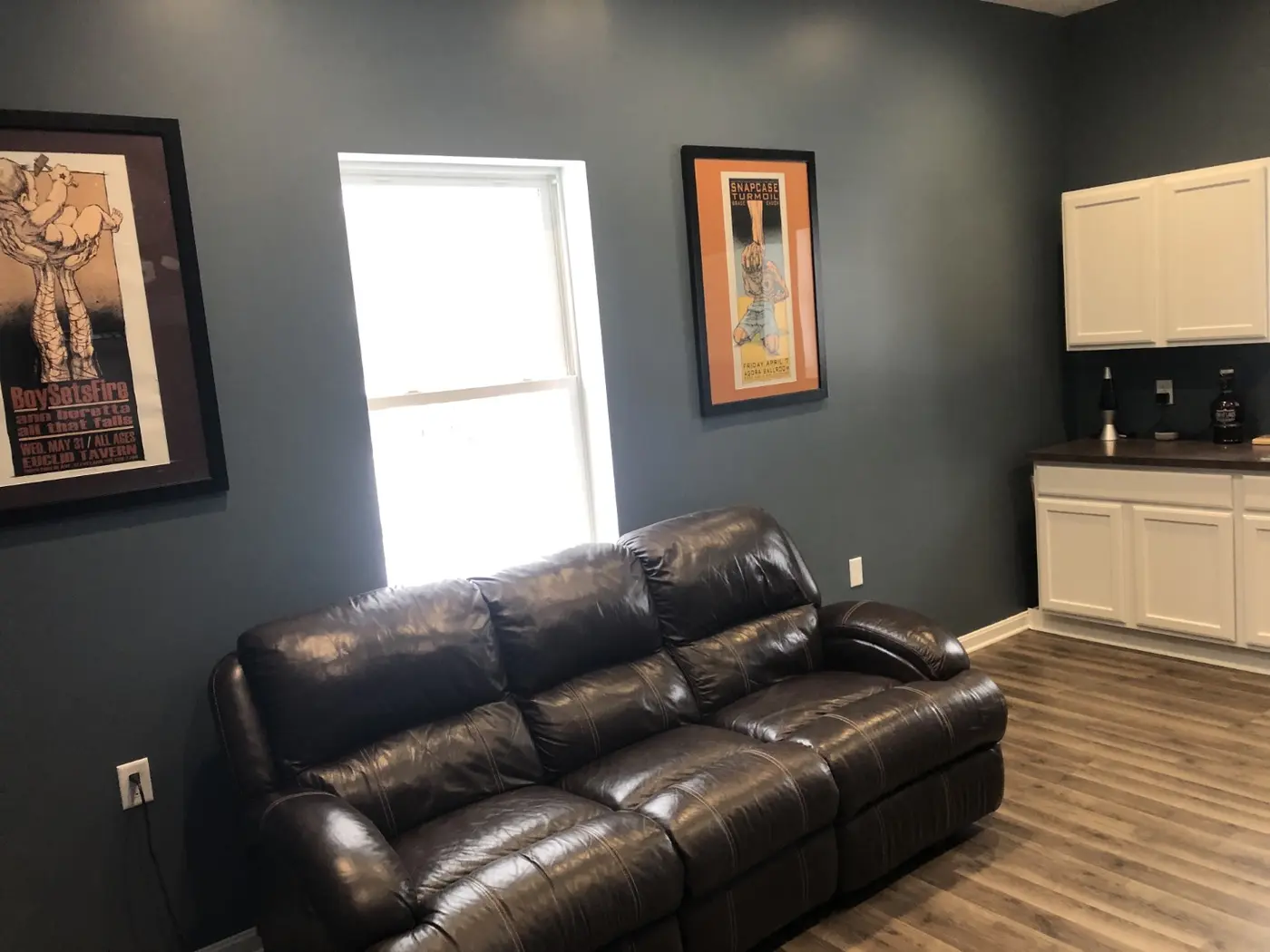 Defunk Studios artist lounge with seating and kitchenette